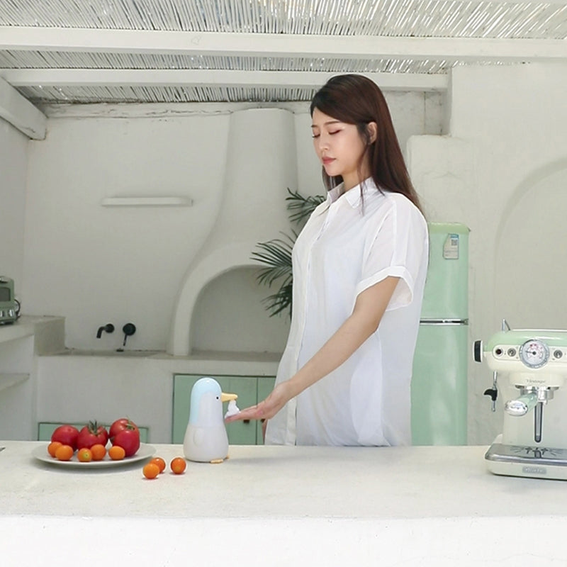 Kawaii Touchless Penguin Soap Dispenser Wakaii