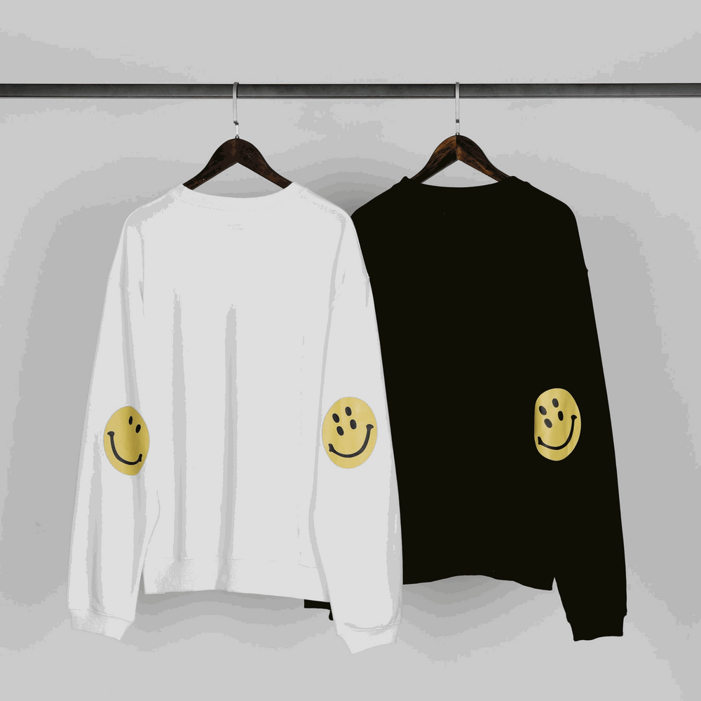Double Smiles Kawaii Sweatshirt Wakaii