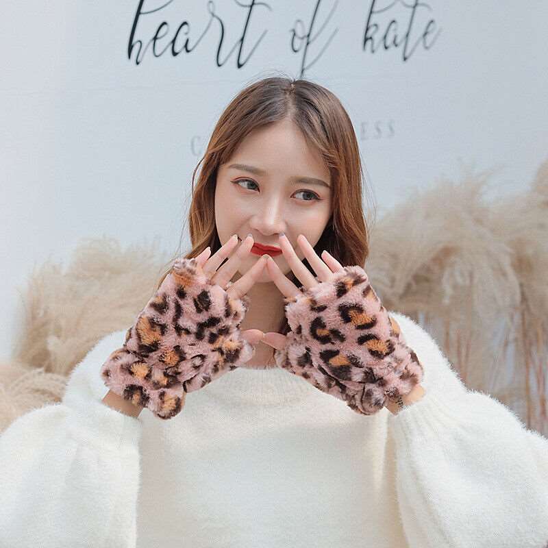 Soft Leopard Fingerless Gloves