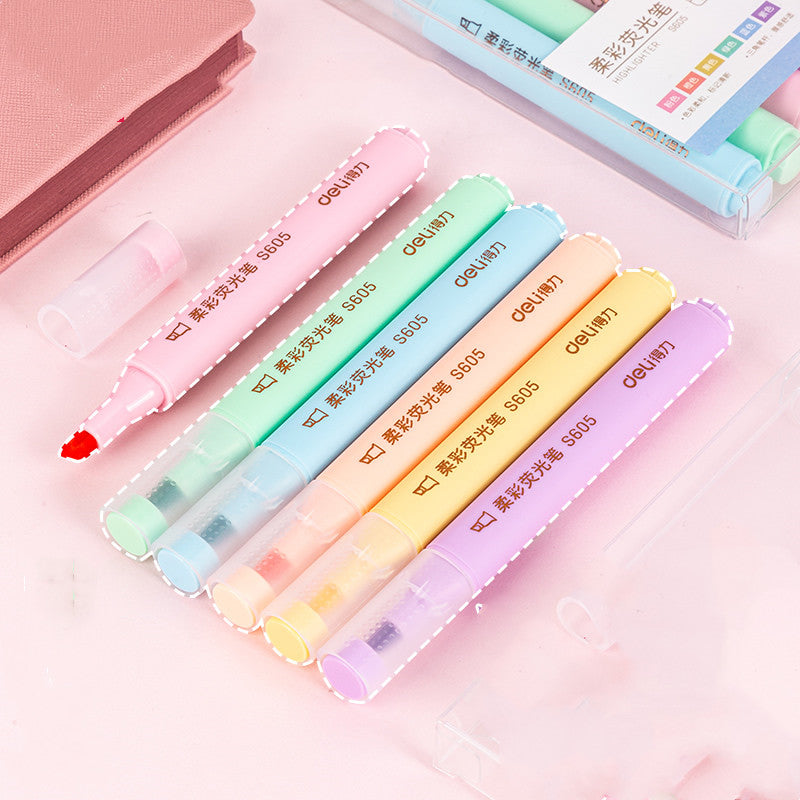 Soft color highlighter students use the highlight marker pen to make notes, children's drawing axe pen Wakaii